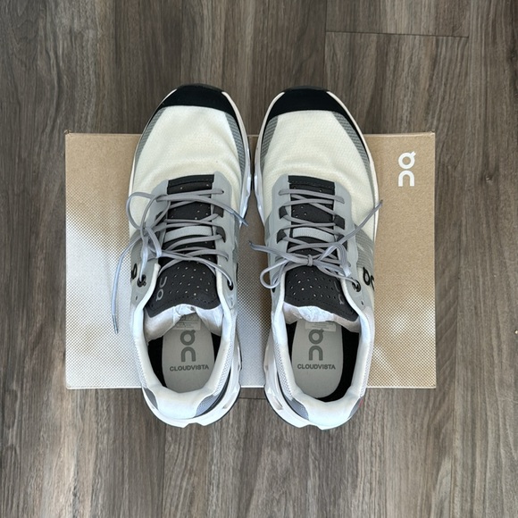 Onclouds - Picture 2 of 9